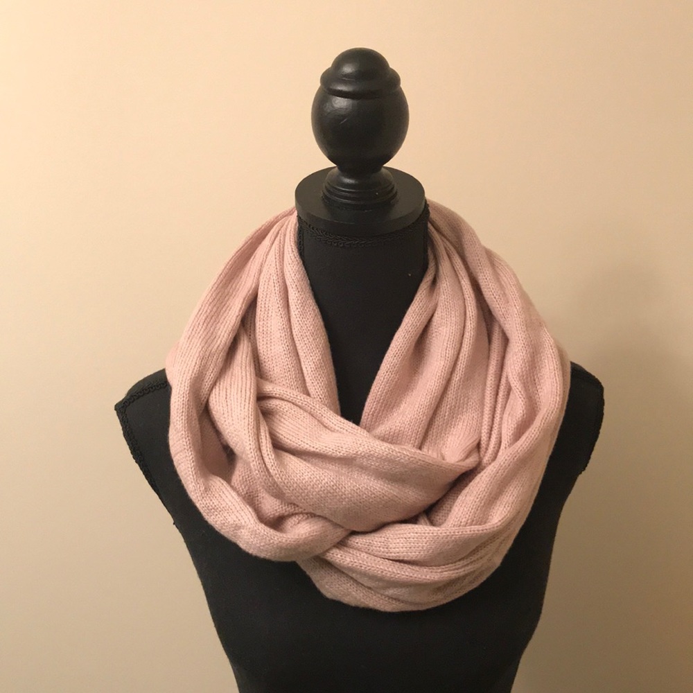 H&M Oversized Infinity Super Soft Scarf
